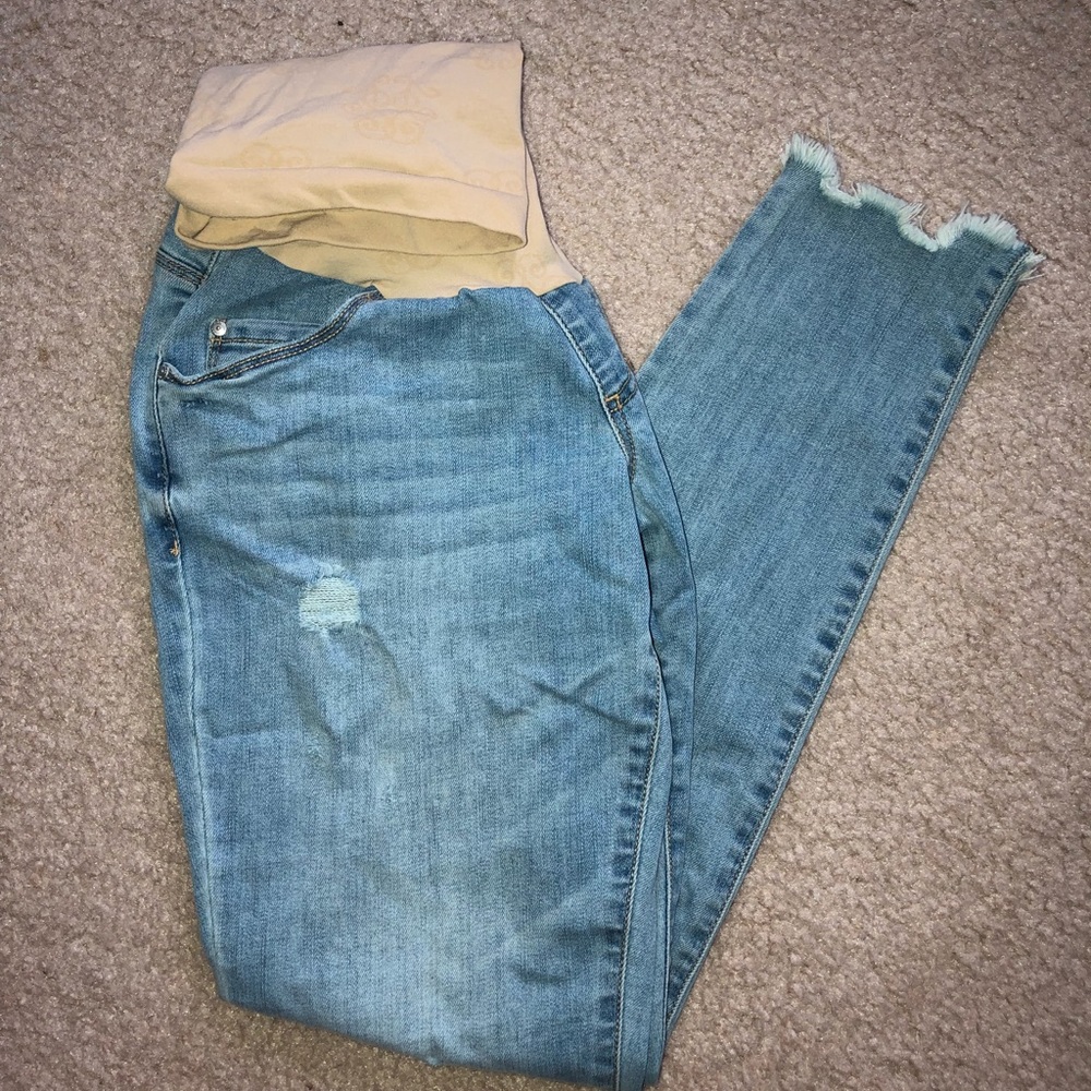 Jessica Simpson maternity jeans